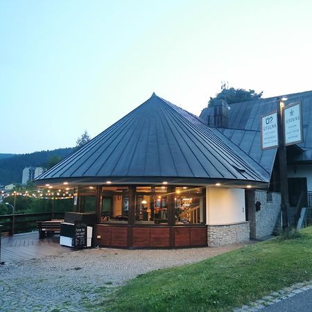 Utulna Craft - Penzion Veronika Pec pod Snezkou Exterior foto